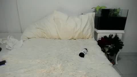 maria online show from 12-04-25, 01:04