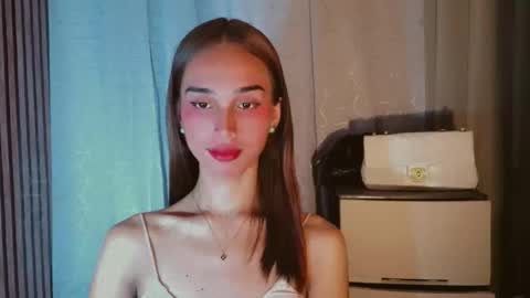 shantallfuckdoll online show from 06-09-26, 04:29