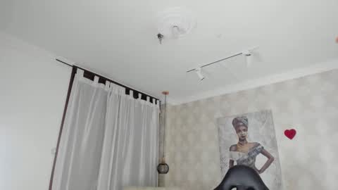 Snapshot of shantalll__ chatting on 03-02-26, 11:06 Shantal online show from 03-02-26, 11:06