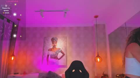 Snapshot of shantalll__ chatting on 05-28-26, 11:07 Shantal online show from 05-28-26, 11:07