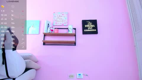 Snapshot of shantals chatting on 10-05-25, 11:02 shantals online show from 10-05-25, 11:02