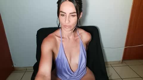 Snapshot of shantalxxx67 chatting on 11-19-25, 11:27 shantal online show from 11-19-25, 11:27