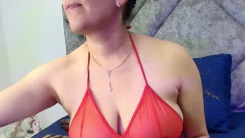 Snapshot of shantey_laurent chatting on 03-04-26, 01:06 shantey online show from 03-04-26, 01:06