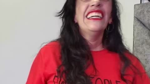 Snapshot of shantey_laurent chatting on 03-24-26, 05:40 shantey online show from 03-24-26, 05:40