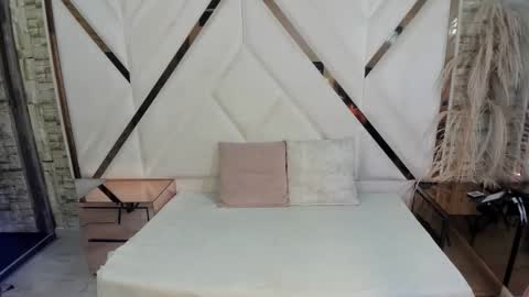 Shara Oz online show from 03-10-26, 02:49