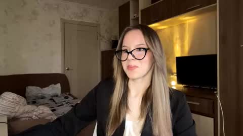 Arina online show from 03-06-26, 08:22