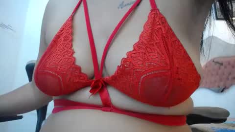 Snapshot of sharick_greco chatting on 10-25-25, 12:13 SHARICK online show from 10-25-25, 12:13