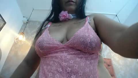 Snapshot of sharick_greco chatting on 11-23-25, 12:27 SHARICK online show from 11-23-25, 12:27