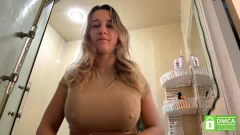 Snapshot of sharitaklemme chatting on 06-03-26, 07:22 Coraline online show from 06-03-26, 07:22
