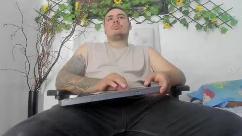 jhon deibyd online show from 11-04-25, 04:22