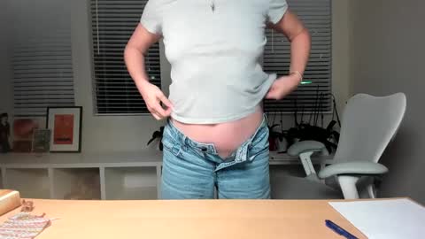 Sharkgirl online show from 12-26-24, 11:57