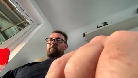 Sharksboy online show from 04-15-26, 06:26