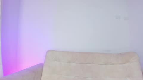 Hi fiends ---- I usually start online from Monday to Friday from 1000 am Saturdays and Sundays at 600 am Colombia time online show from 02-09-25, 06:16