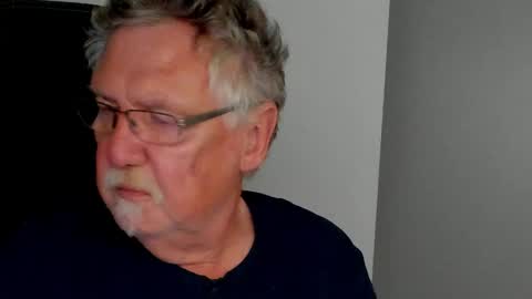 sharlots_pet online show from 06-08-26, 01:33