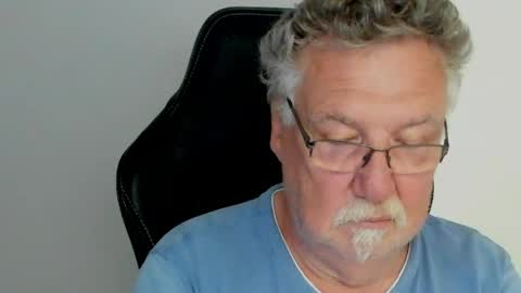 sharlots_pet online show from 06-09-26, 01:12