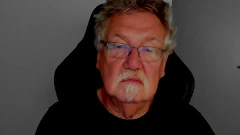 sharlots_pet online show from 06-12-26, 11:42