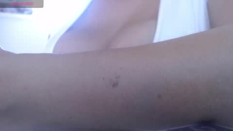 Snapshot of sharlotte_mom chatting on 02-16-25, 02:00 sharlotte  online show from 02-16-25, 02:00