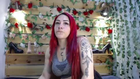 Snapshot of sharol_heart_ chatting on 02-13-25, 03:29 Sharol online show from 02-13-25, 03:29