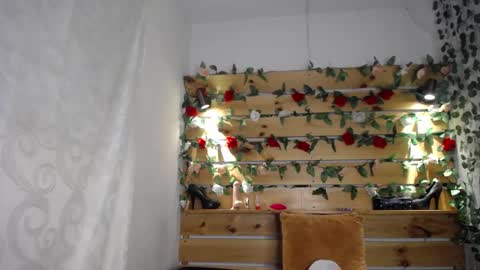 Snapshot of sharol_heart_ chatting on 02-25-25, 03:31 Sharol online show from 02-25-25, 03:31