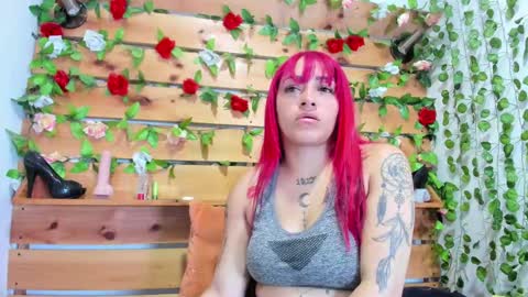 Snapshot of sharol_heart_ chatting on 09-26-25, 05:00 Sharol online show from 09-26-25, 05:00