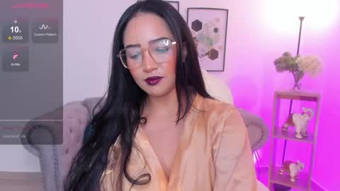 sharon_breezee online show from 11-23-25, 05:18