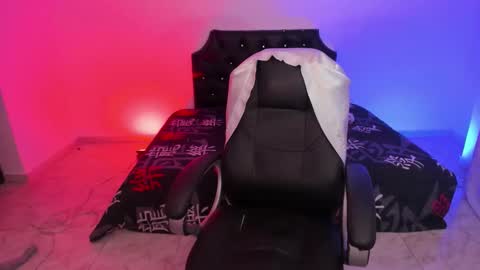 sharon_doll_ online show from 10-18-25, 04:59