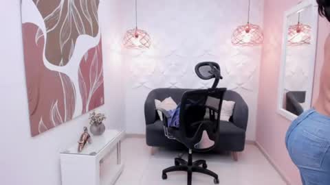 sharon online show from 06-19-26, 01:37