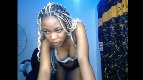 Snapshot of sharonlove8 chatting on 06-02-26, 04:58 sharon online show from 06-02-26, 04:58