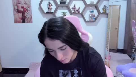 Sharon online show from 04-25-26, 11:13