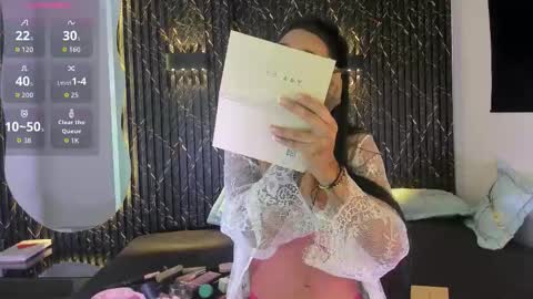 SHARON TAYLOR online show from 10-27-25, 08:46