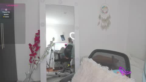 Sharon online show from 12-17-25, 11:38