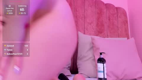 Snapshot of shatall_rouge chatting on 01-27-25, 11:11 Shantall online show from 01-27-25, 11:11