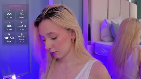 Snapshot of shatall_rouge chatting on 02-18-25, 07:52 Shantall online show from 02-18-25, 07:52