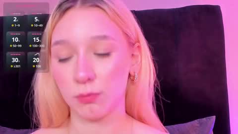 Snapshot of shatall_rouge chatting on 02-26-25, 06:11 Shantall online show from 02-26-25, 06:11