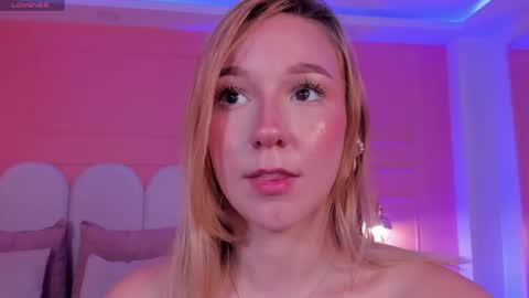 Snapshot of shatall_rouge chatting on 05-30-26, 02:58 Shantall online show from 05-30-26, 02:58