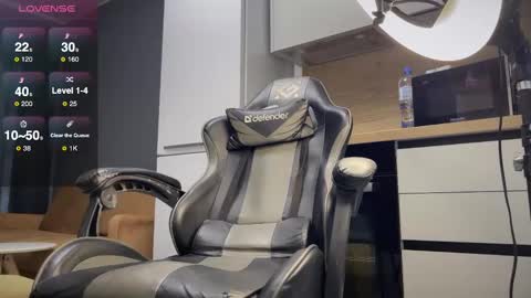 Snapshot of shavarace1 chatting on 02-14-25, 01:29 cumshoters online show from 02-14-25, 01:29