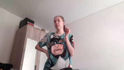 Annette online show from 03-18-26, 05:43