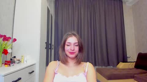 Snapshot of shawty__mariaa chatting on 03-09-25, 09:14 shawty__mariaa online show from 03-09-25, 09:14