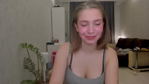 Snapshot of shawty__mariaa chatting on 10-03-25, 01:30 shawty__mariaa online show from 10-03-25, 01:30
