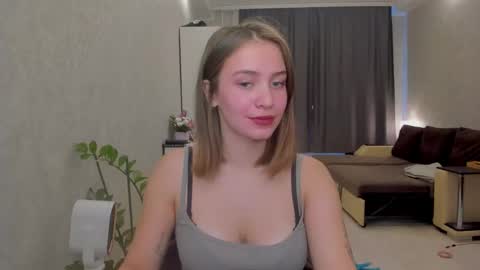 Snapshot of shawty__mariaa chatting on 10-05-25, 11:19 shawty__mariaa online show from 10-05-25, 11:19