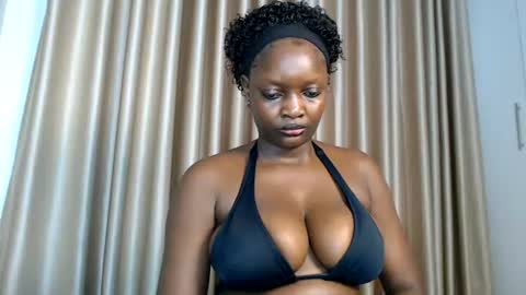 Snapshot of shayne_akinyi chatting on 06-17-26, 12:07 Shayne online show from 06-17-26, 12:07