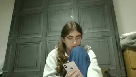 Shay Edging online show from 12-20-25, 08:49