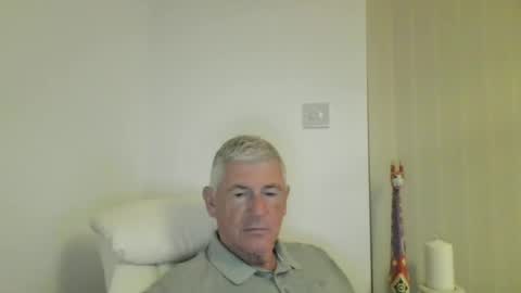 Snapshot of she52 chatting on 06-03-26, 09:42 she52 online show from 06-03-26, 09:42