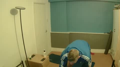 Sheajay online show from 12-19-24, 03:52