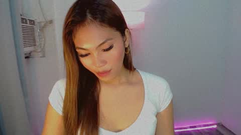 Snapshot of shealana69 chatting on 12-03-24, 11:44 MY IG Shealana69 online show from 12-03-24, 11:44