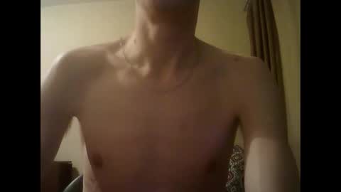 Snapshot of shedevr02 chatting on 02-05-25, 07:10 Roger online show from 02-05-25, 07:10