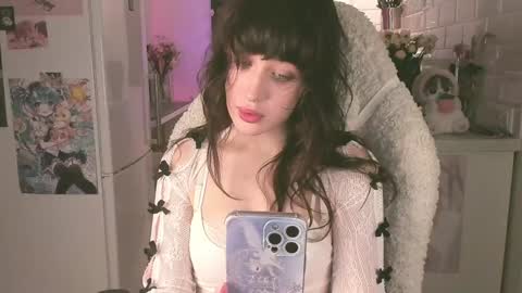 Chiara online show from 01-25-25, 05:40