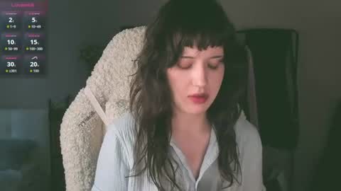 Snapshot of sheeny_shy chatting on 07-13-26, 04:43 Chiara online show from 07-13-26, 04:43