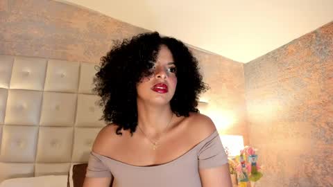Snapshot of sheeylopez chatting on 05-17-26, 03:15 sheeylopez online show from 05-17-26, 03:15