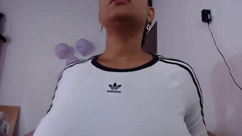 Snapshot of sheilamakano70 chatting on 01-26-25, 05:02 Sheila Makano online show from 01-26-25, 05:02